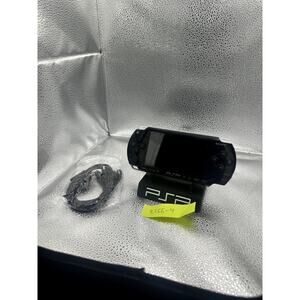 psp 1000 w/accessories & new battery